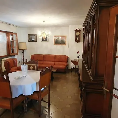 Mary Ferienhaus Lido di Camaiore